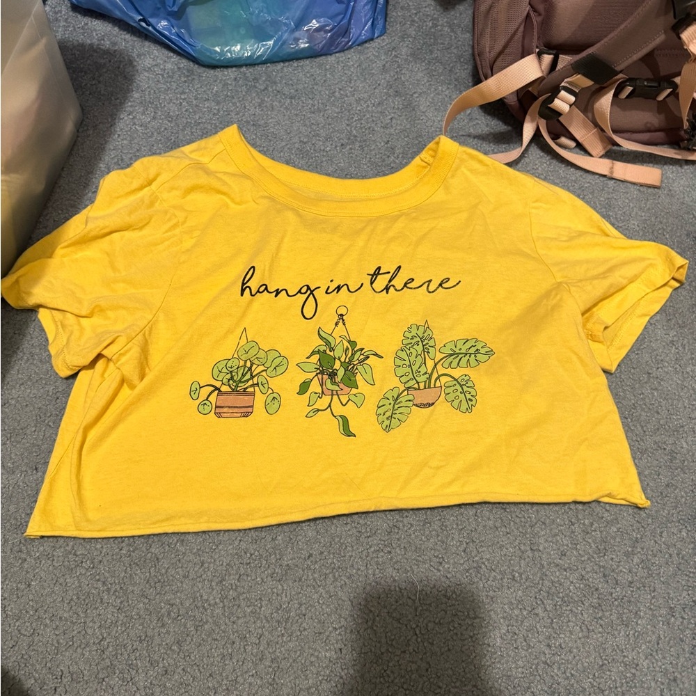 Zoe+Liv graphic tee, cropped